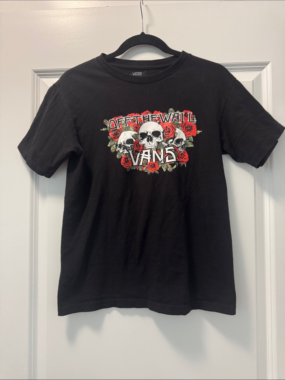 Vans Black Short Sleeve Tee with Skulls & Red Roses Graphic